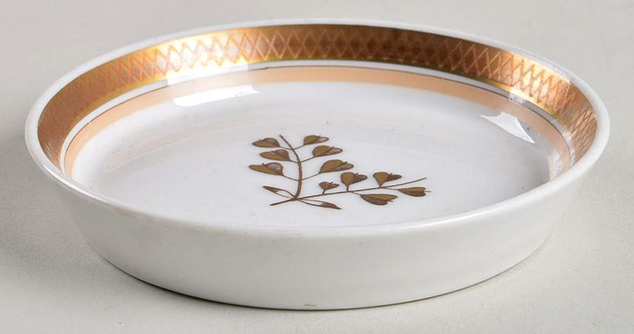 Golden Clover (White) Small Ashtray by Royal Copenhagen-1