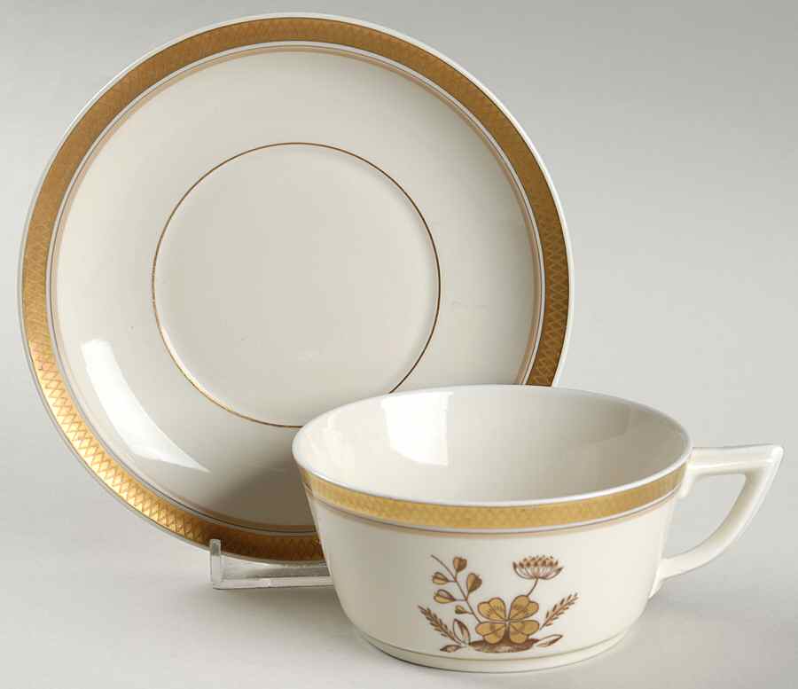 Golden Clover (Cream) Flat Cup & Saucer Set by Royal Copenhagen-1