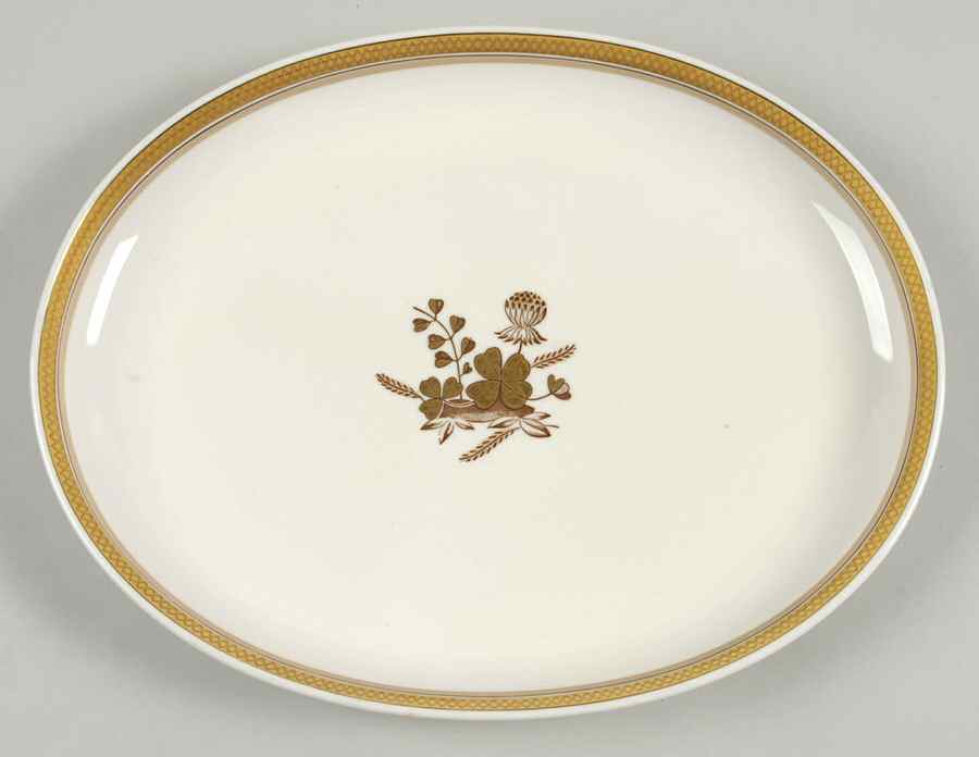 Golden Clover (Cream) 10" Oval Serving Platter by Royal Copenhagen-1
