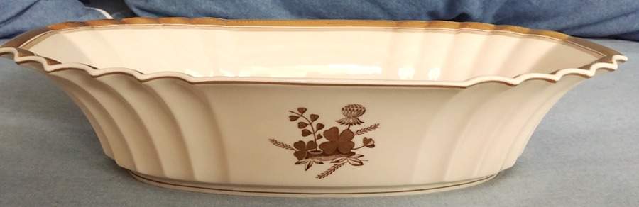 Golden Clover (Cream) Jardiniere by Royal Copenhagen-1