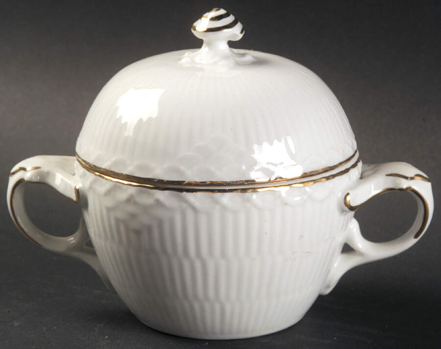 Gold Fan Sugar Bowl & Lid by Royal Copenhagen-1