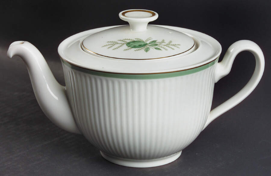 Green Melodi Mini Teapot & Lid by Royal Copenhagen-1