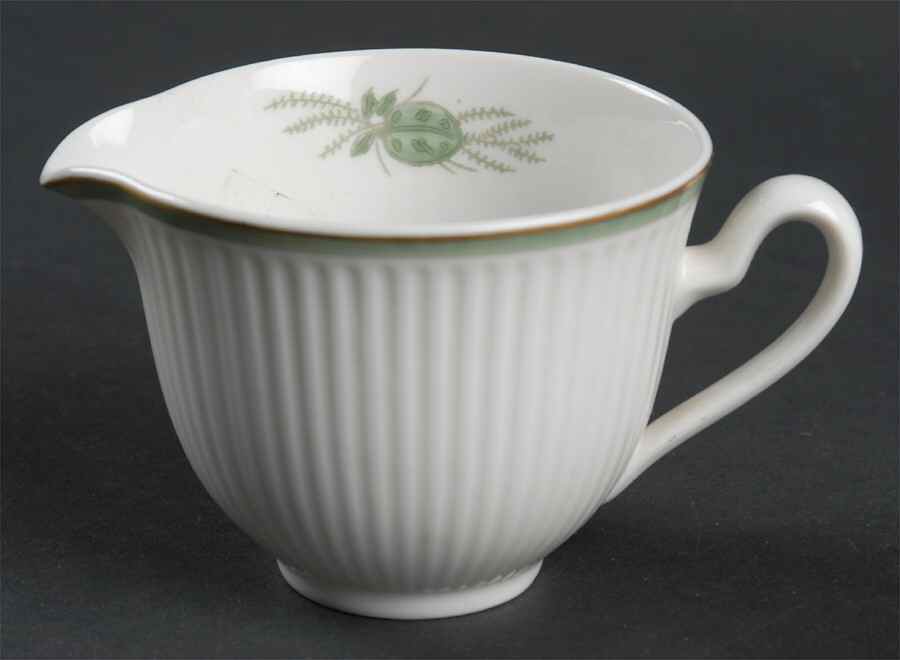 Green Melodi Mini Creamer by Royal Copenhagen-1