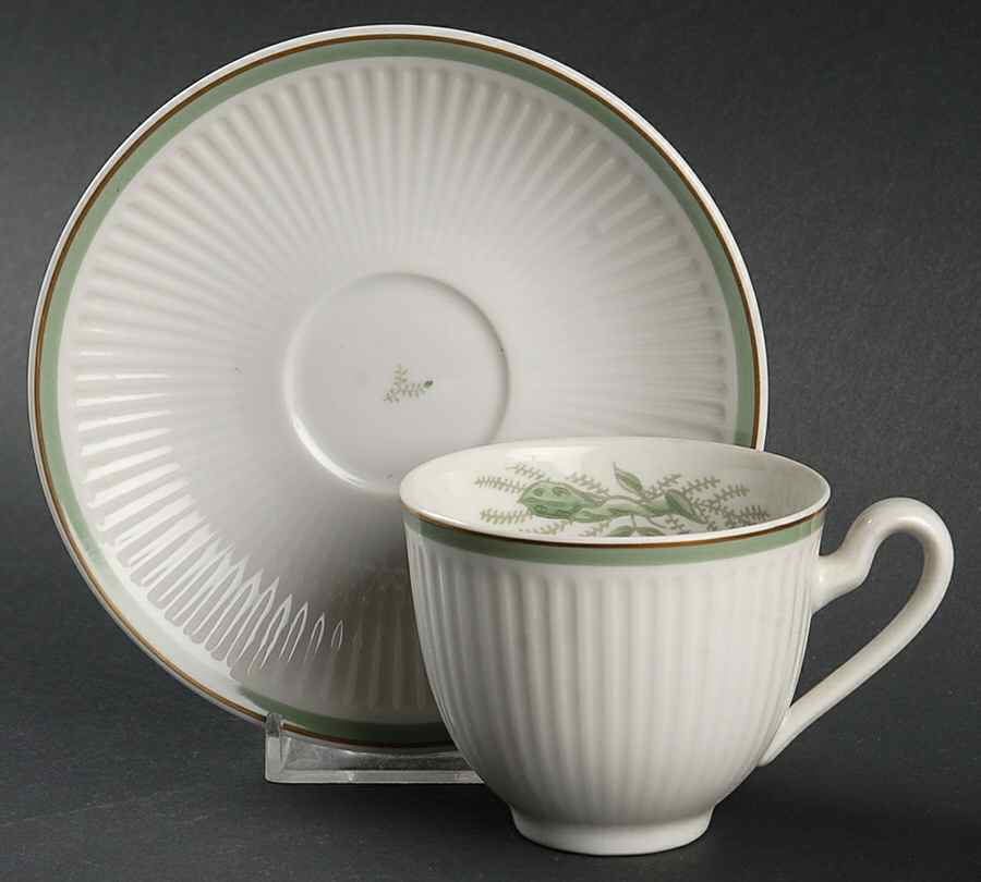 Green Melodi Flat Cup & Saucer Set by Royal Copenhagen-1