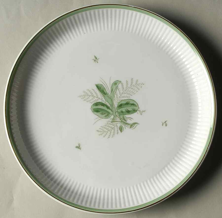 Green Melodi Cake Plate by Royal Copenhagen-1