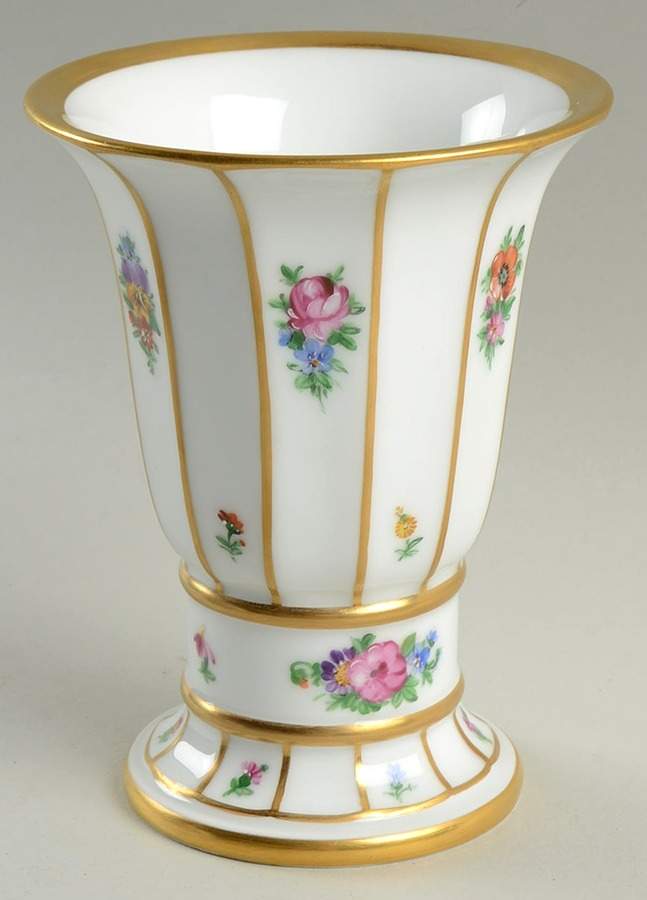 Henriette Medium Vase by Royal Copenhagen-1