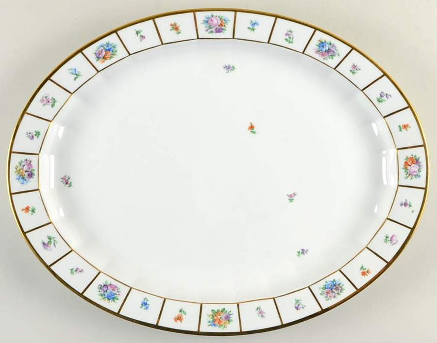 Henriette 18" Oval Serving Platter by Royal Copenhagen-1