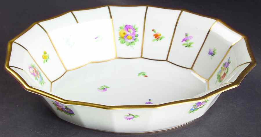 Henriette 9" Oval Vegetable Bowl by Royal Copenhagen-1