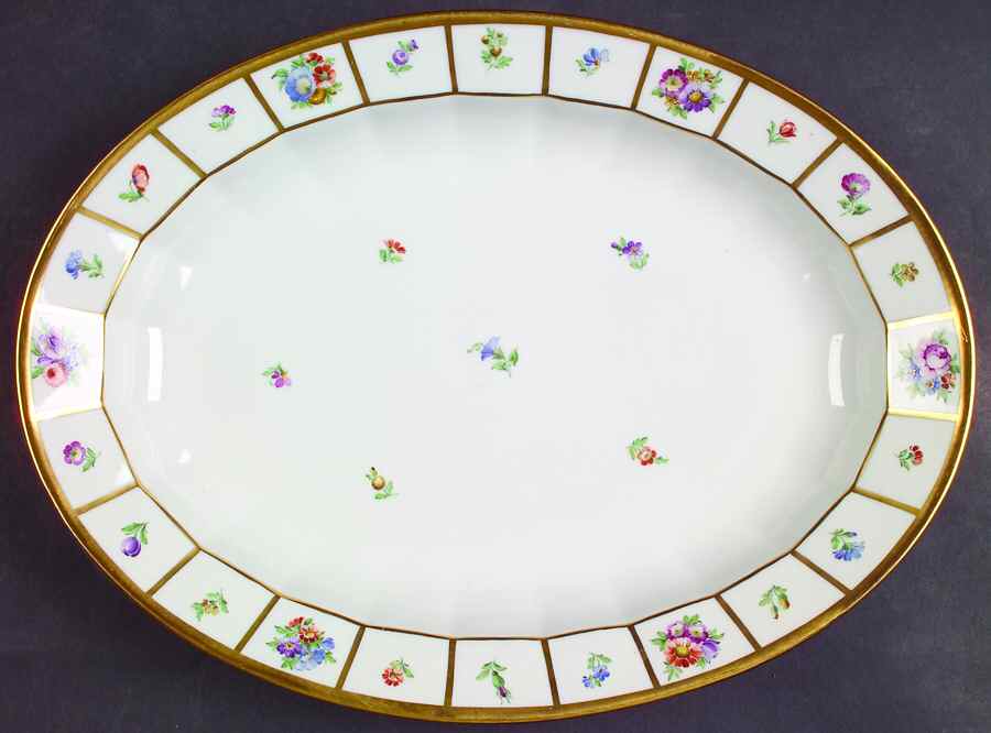 Henriette 13" Oval Serving Platter by Royal Copenhagen-1