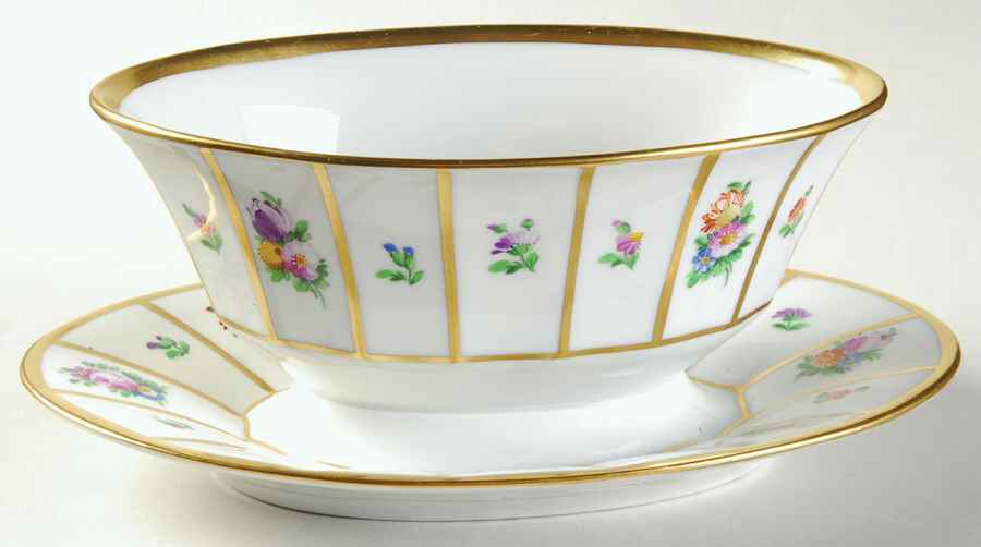 Henriette Gravy Boat with Attached Underplate by Royal Copenhagen-1