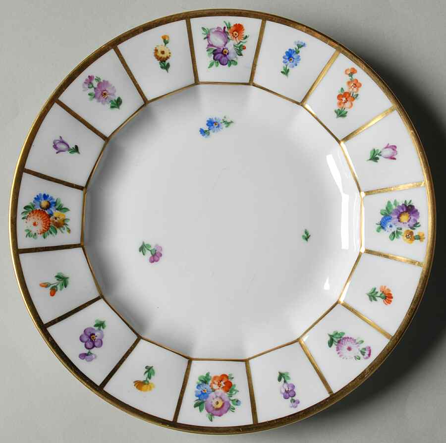 Henriette Dessert/Pie Plate by Royal Copenhagen-1