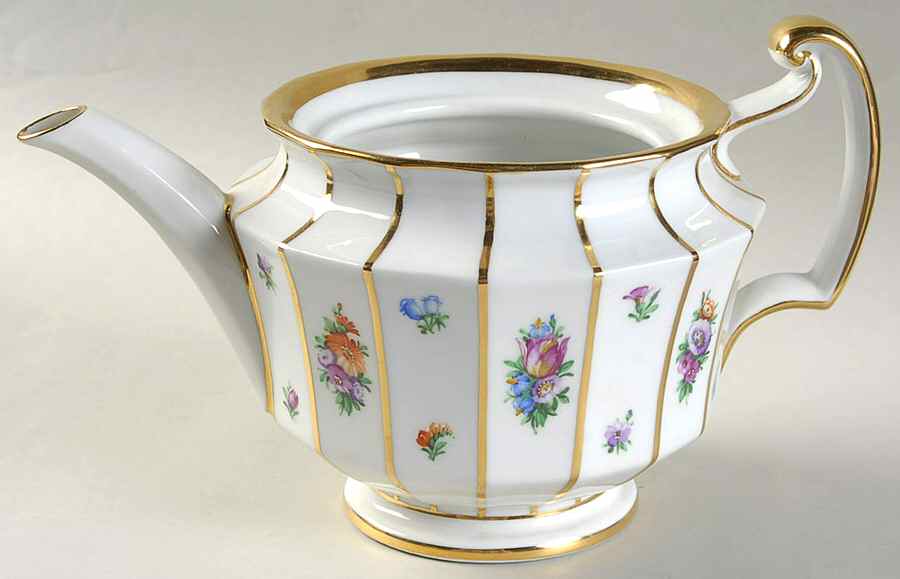 Henriette Teapot No Lid by Royal Copenhagen-1