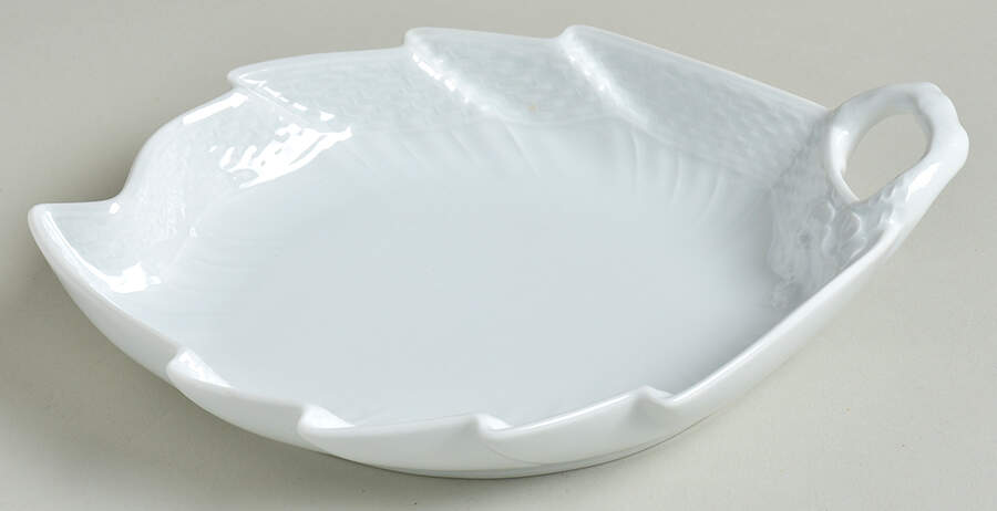 Josephine White 9" Leaf Dish by Royal Copenhagen-1