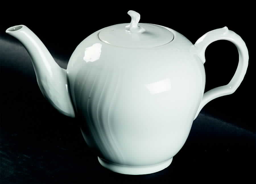 Josephine White Teapot & Lid by Royal Copenhagen-1