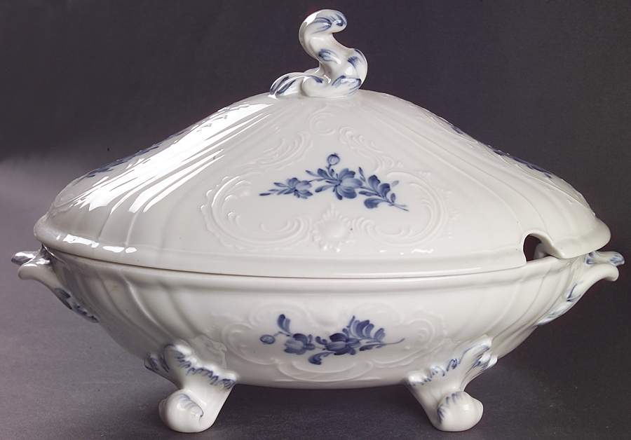 Juliane Marie Blue Oval Covered Vegetable by Royal Copenhagen-1