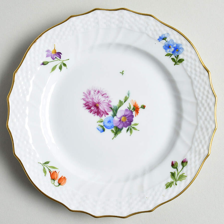 Light Saxon Flower Bread & Butter Plate by Royal Copenhagen-1