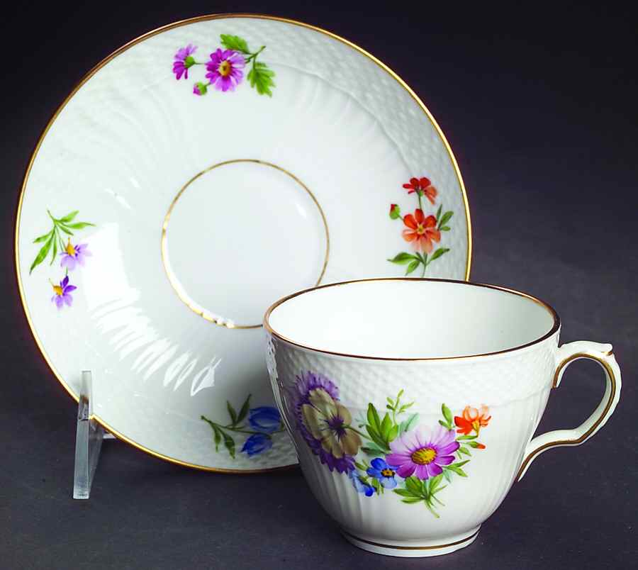 Light Saxon Flower Flat Cup & Saucer Set by Royal Copenhagen-1
