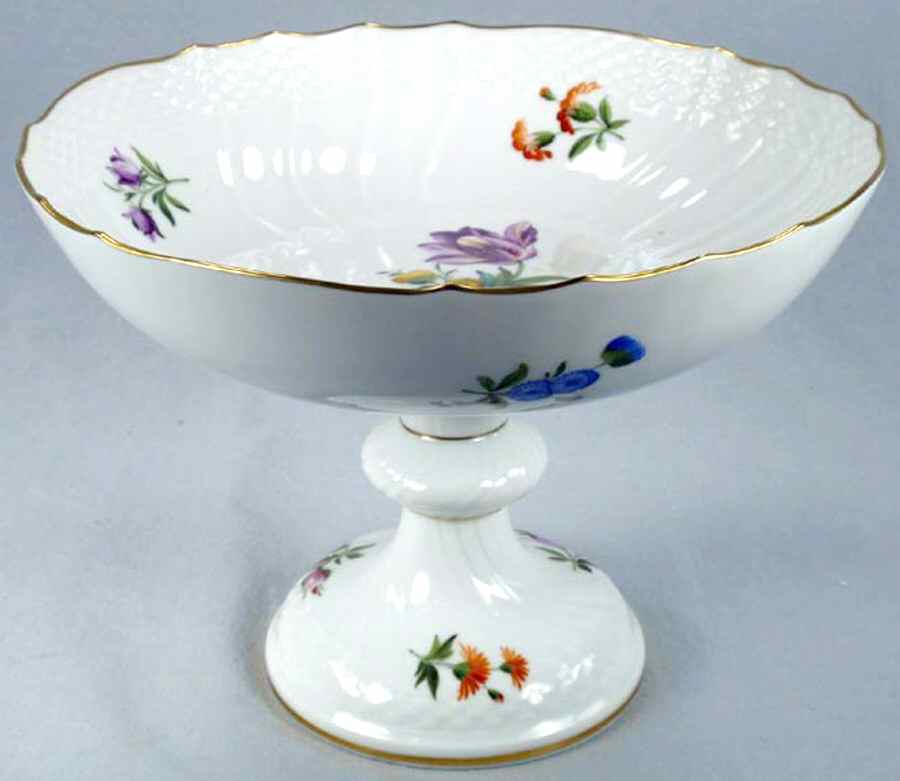 Light Saxon Flower 8" Diameter Pedestal Cake Stand by Royal Copenhagen-1