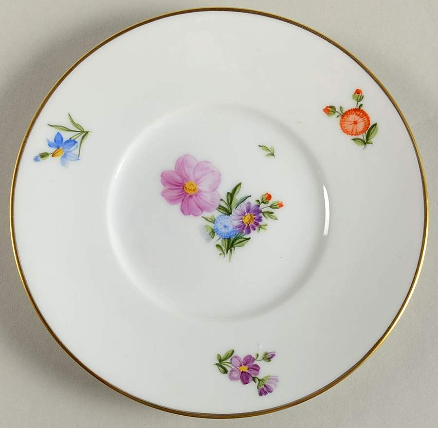 Light Saxon Flower Bread & Butter Plate by Royal Copenhagen-1