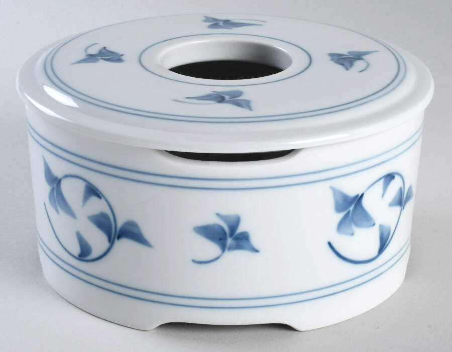 Noblesse 2 Piece Warmer Stand by Royal Copenhagen-1