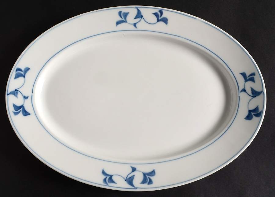 Noblesse 14" Oval Serving Platter by Royal Copenhagen-1