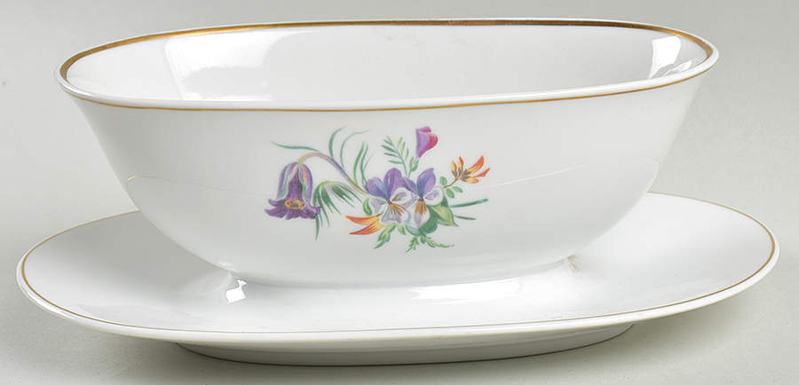 Primavera Gravy Boat with Attached Underplate by Royal Copenhagen-1
