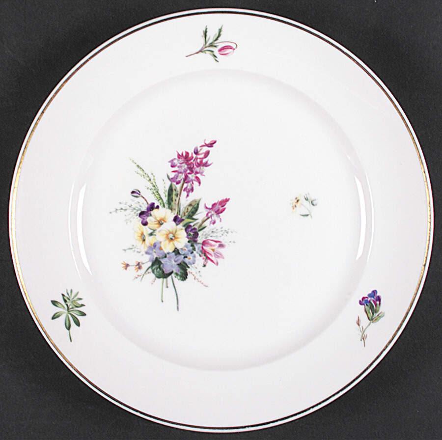 Primavera Dinner Plate by Royal Copenhagen-1