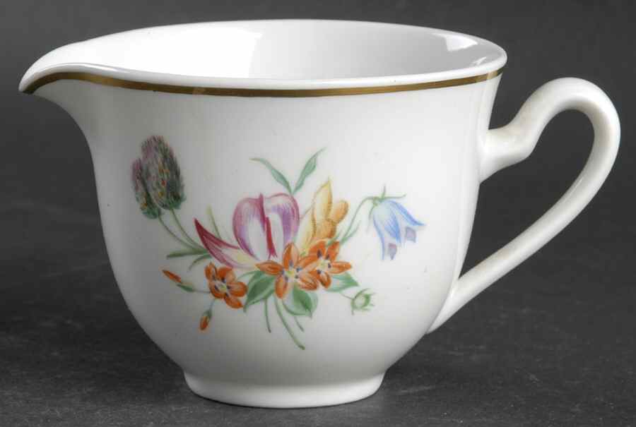 Primavera Creamer by Royal Copenhagen-1