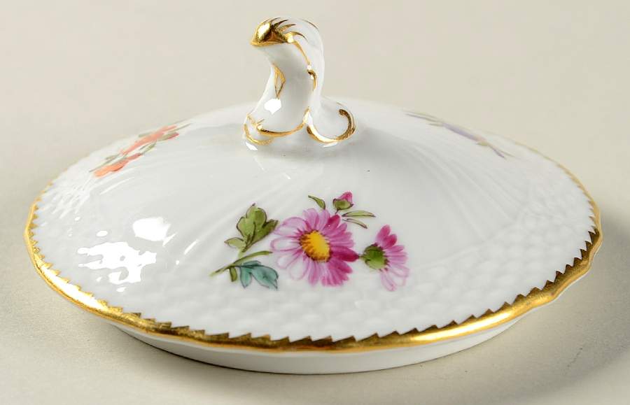 Saxon Flower (1221) Lid for Cream Soup Bowl by Royal Copenhagen-1