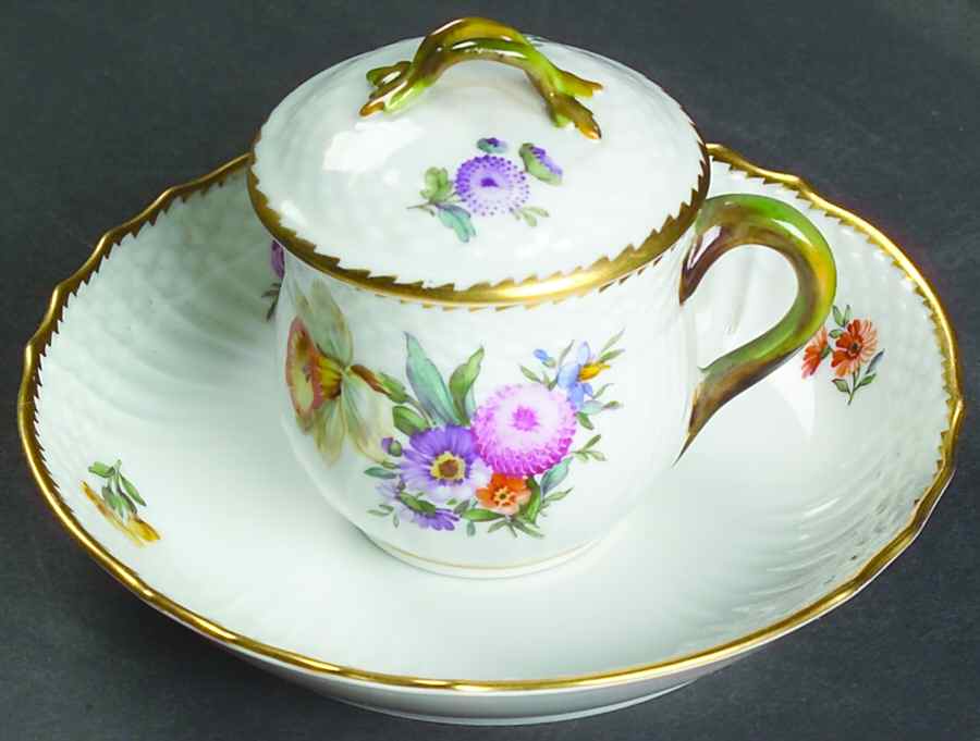 Saxon Flower (1221) Custard Cup and Saucer Set with Lid by Royal Copenhagen-1