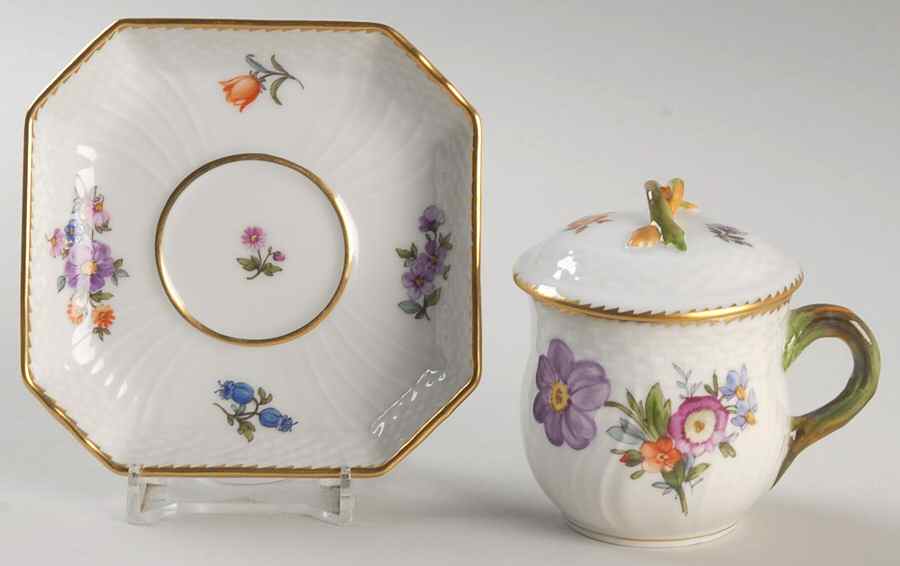 Saxon Flower (1221) Custard Cup & Saucer Set with Lid by Royal Copenhagen-1