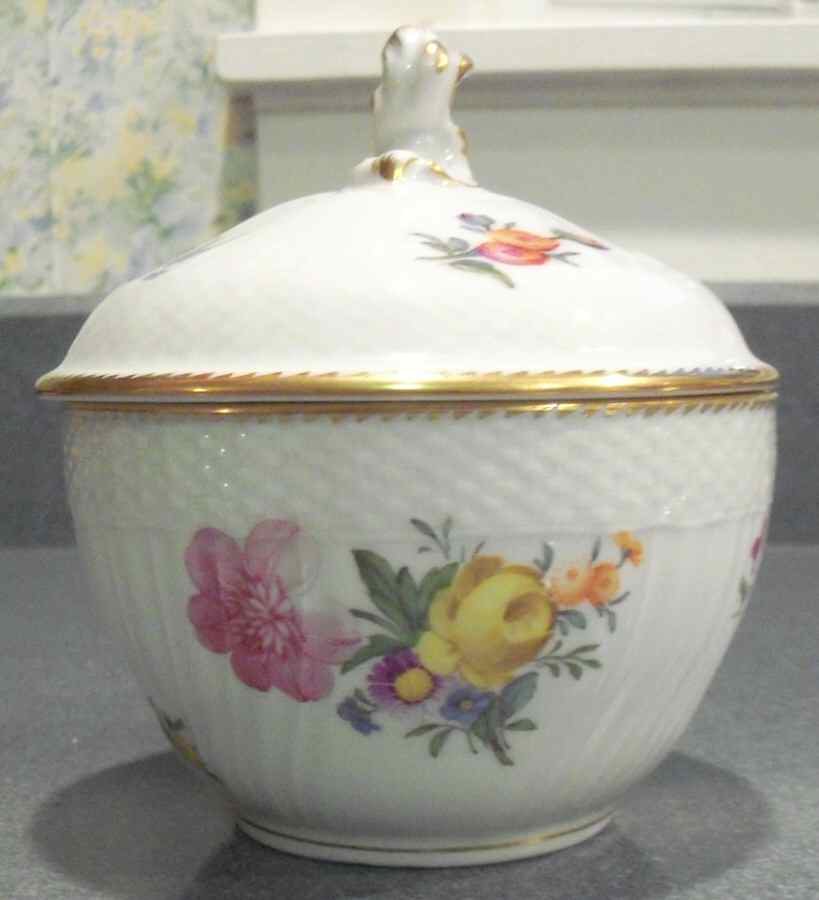 Saxon Flower (1221) Mini Sugar Bowl & Lid by Royal Copenhagen-1