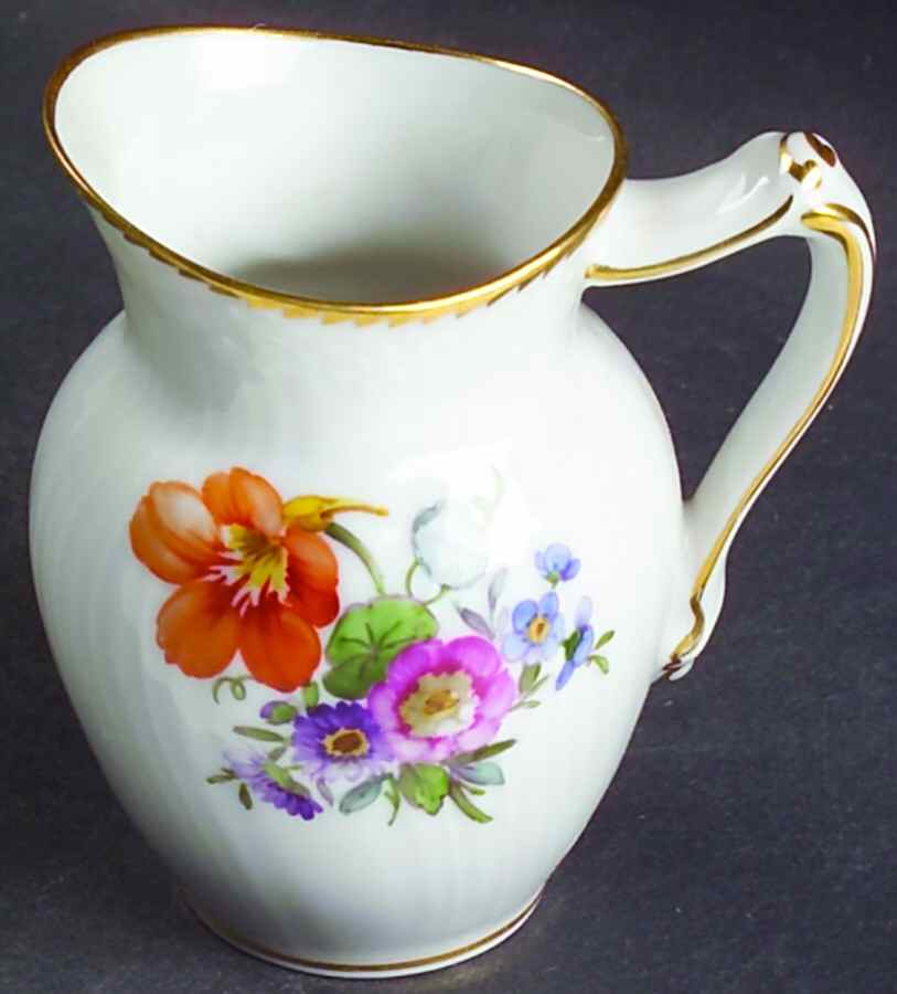 Saxon Flower (1221) Mini Creamer by Royal Copenhagen-1