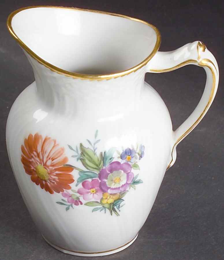 Saxon Flower (1221) Creamer by Royal Copenhagen-1