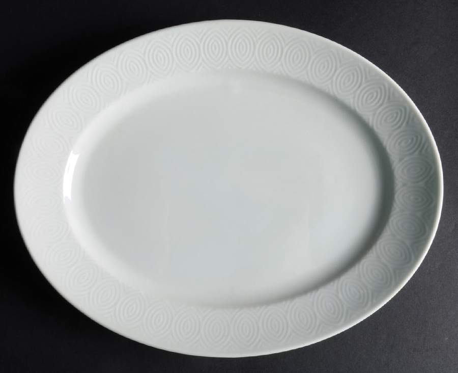 Salto 11" Oval Serving Platter by Royal Copenhagen-1