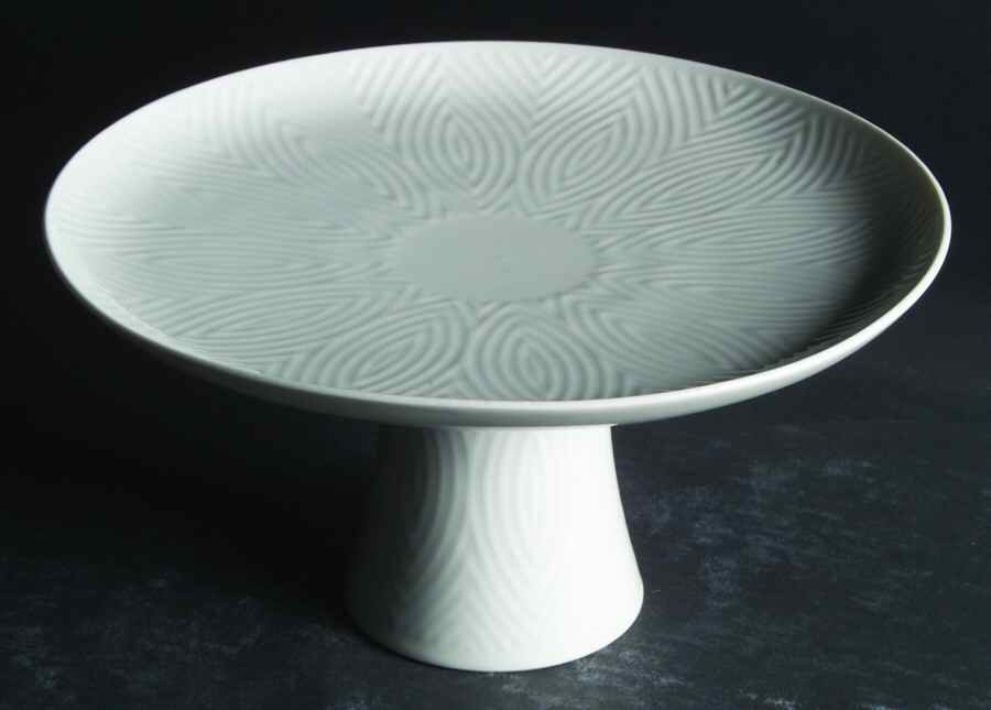 Salto 9" Diameter Pedestal Cake Stand by Royal Copenhagen-1
