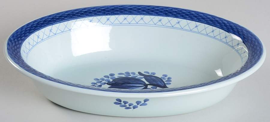 Tranquebar Blue (Rim, Wide Lattice Band) 11" Oval Vegetable Bowl by Royal Copenhagen-1