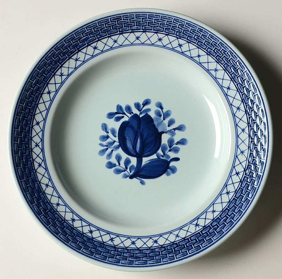 Tranquebar Blue (Rim, Wide Lattice Band) Bread & Butter Plate by Royal Copenhagen-1