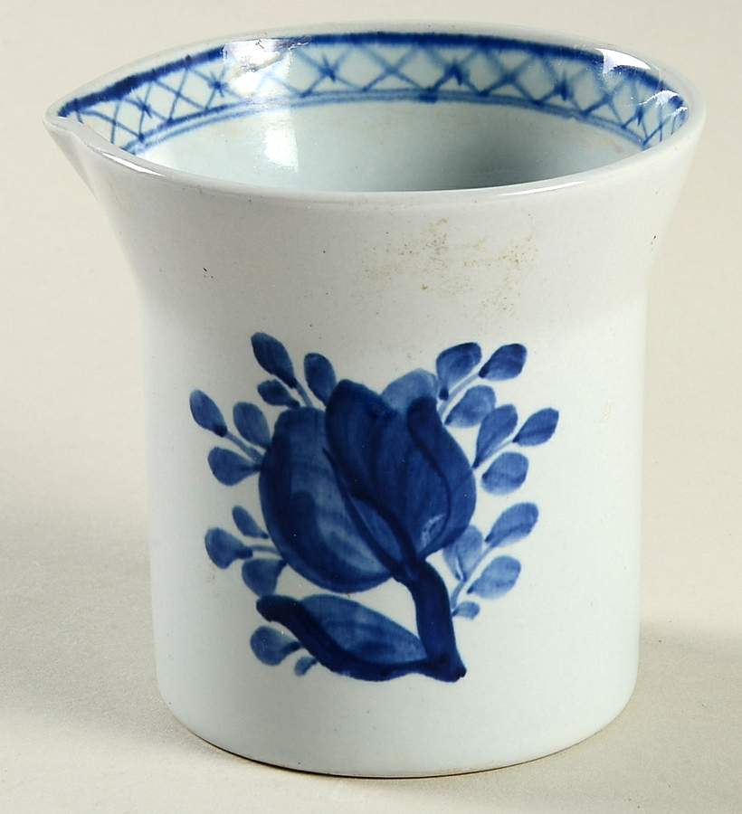 Tranquebar Blue (Rim, Narrow Lattice Band) Creamer by Royal Copenhagen-1