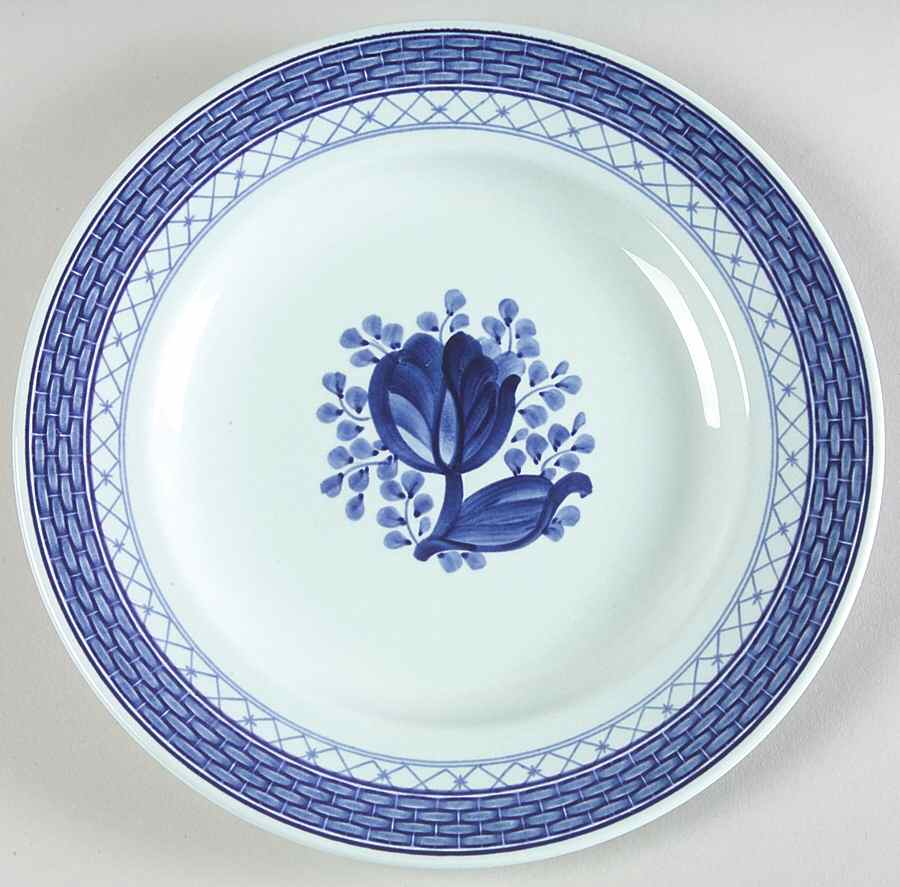 Tranquebar Blue (Rim, Wide Lattice Band) Salad/Dessert Plate by Royal Copenhagen-1