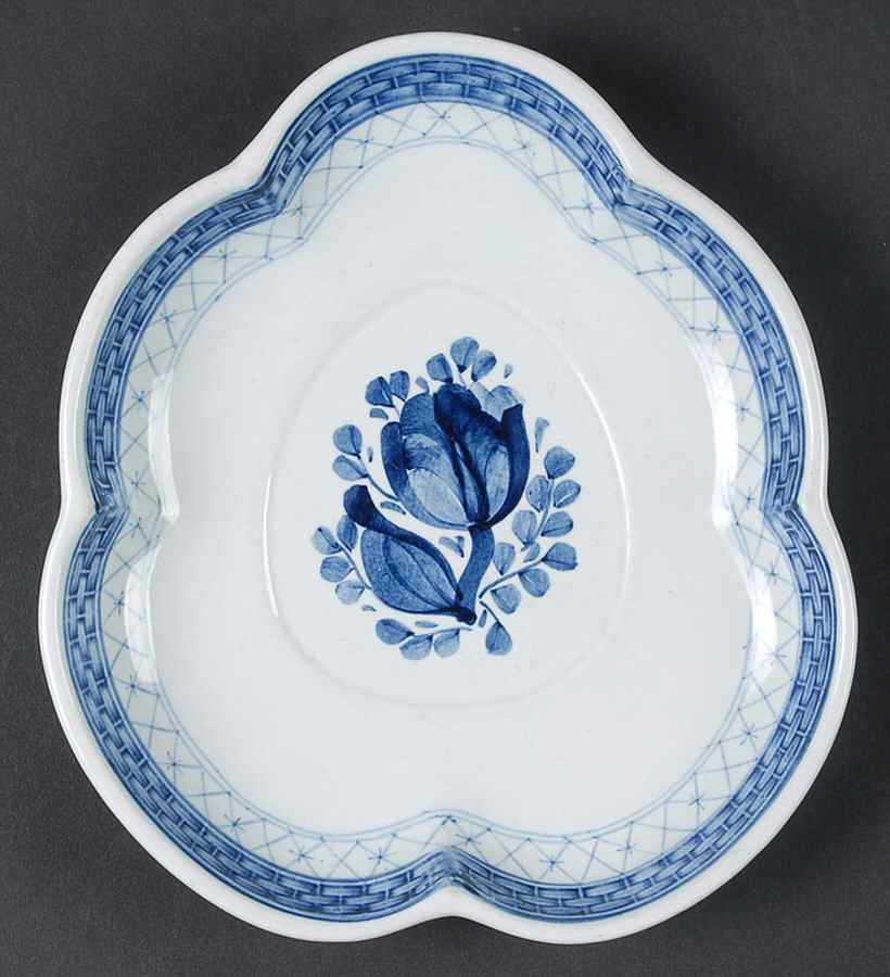Tranquebar Blue (Rim, Wide Lattice Band) Pickle Dish by Royal Copenhagen-1