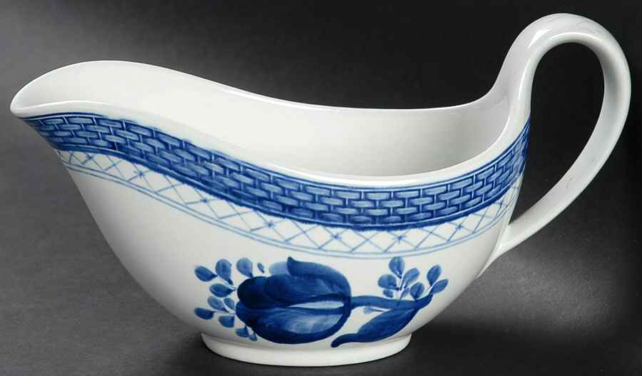 Tranquebar Blue (Rim, Wide Lattice Band) Gravy Boat by Royal Copenhagen-1