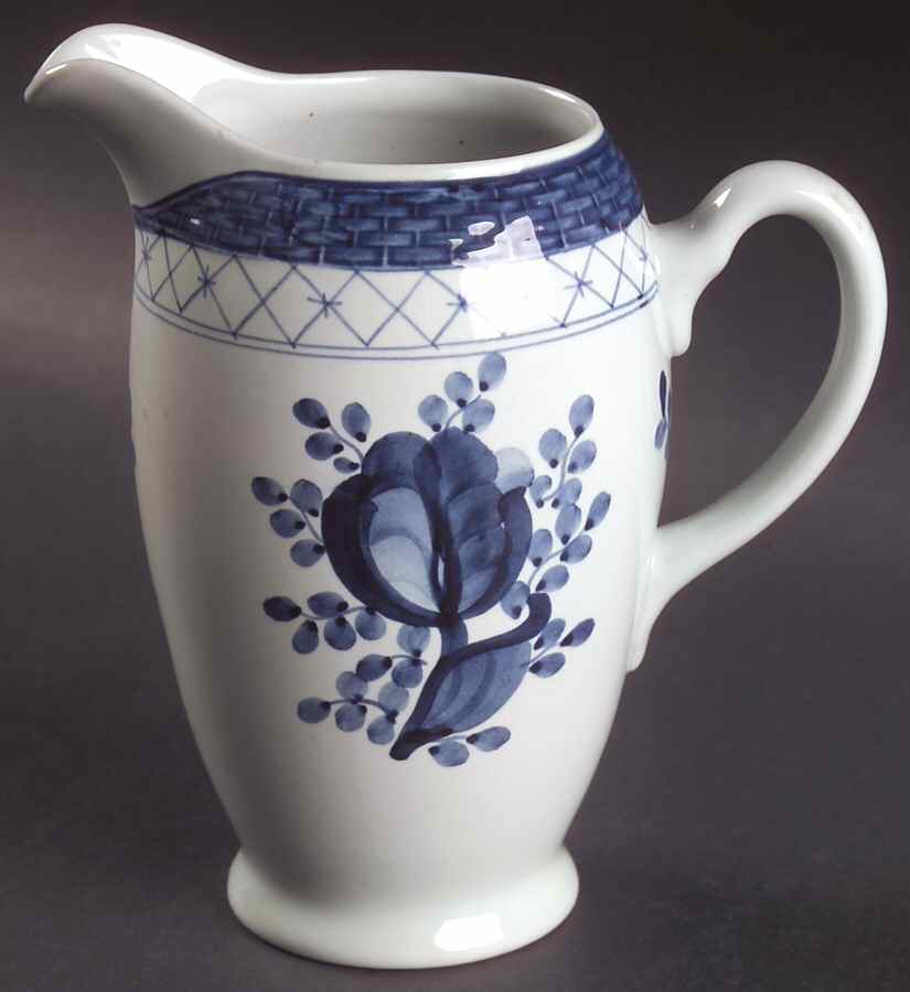 Tranquebar Blue (Rim, Wide Lattice Band) 16 Oz Jug by Royal Copenhagen-1