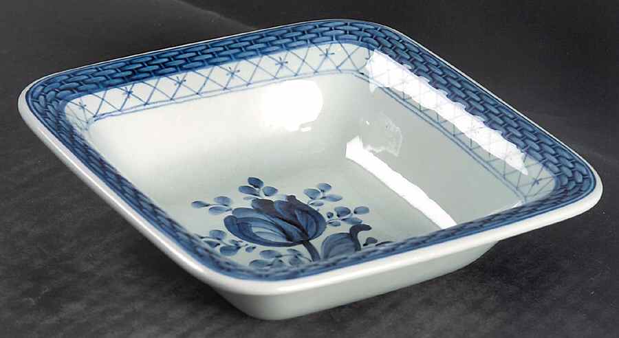 Tranquebar Blue (Rim, Wide Lattice Band) Individual Salad Bowl by Royal Copenhagen-1