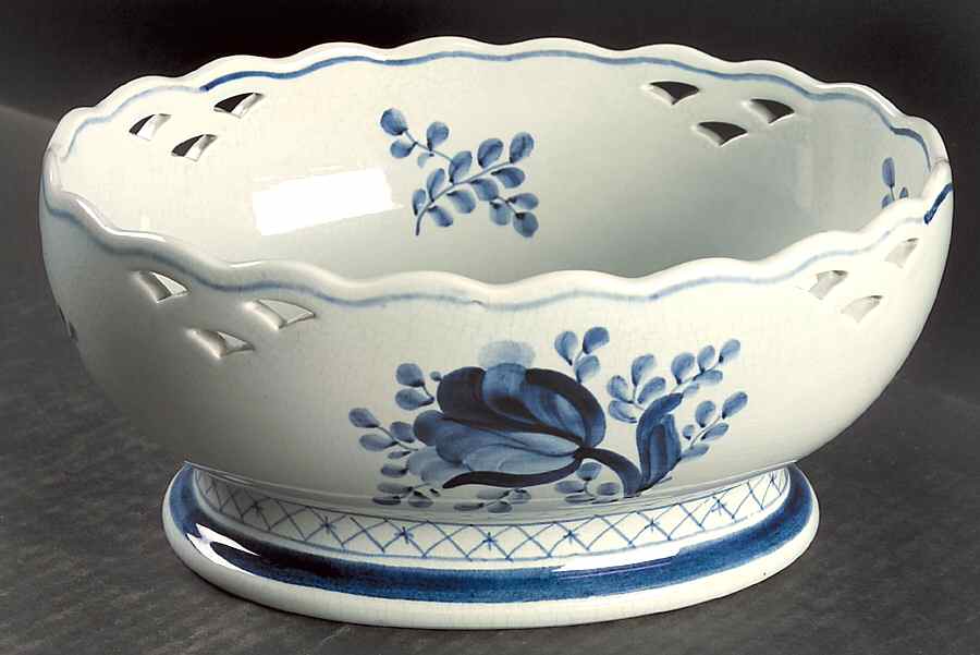 Tranquebar Blue (Rim, Wide Lattice Band) 9" Large Fruit Bowl by Royal Copenhagen-1