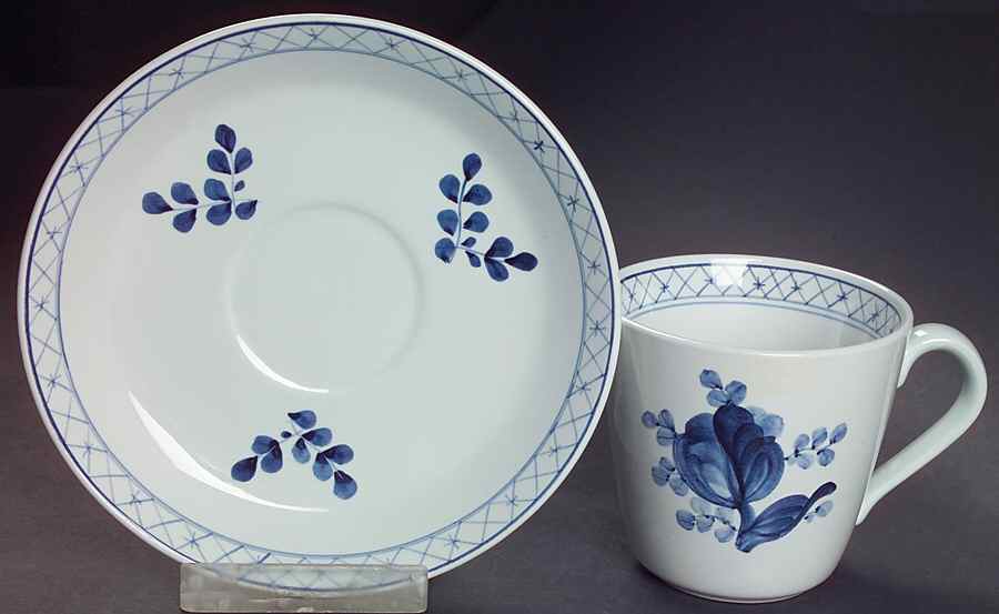 Tranquebar Blue (Rim, Narrow Lattice Band) Flat Cup & Saucer Set by Royal Copenhagen-1