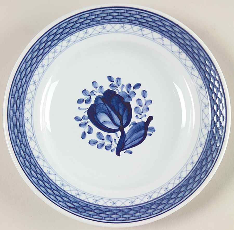 Tranquebar Blue (Rim, Wide Lattice Band) Bread & Butter Plate by Royal Copenhagen-1