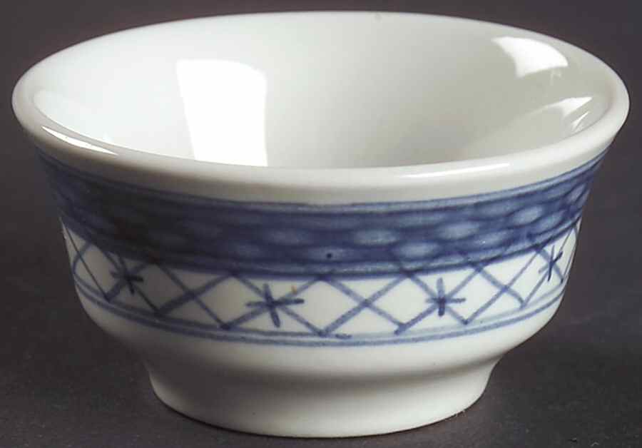 Tranquebar Blue (Rim, Wide Lattice Band) Salt Dip by Royal Copenhagen-1