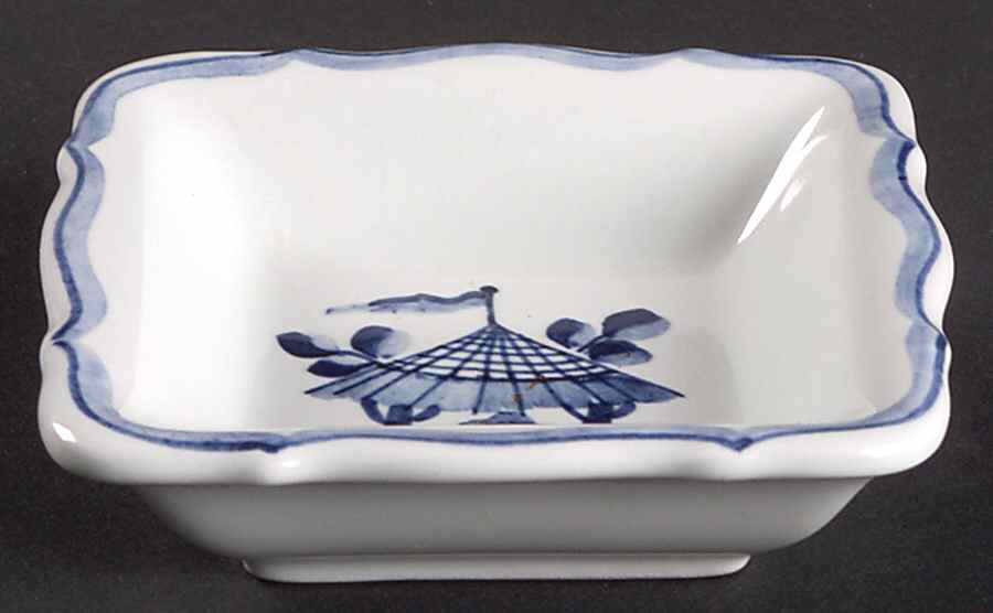 Tranquebar Blue (Rim, Wide Lattice Band) 3" Ashtray by Royal Copenhagen-1