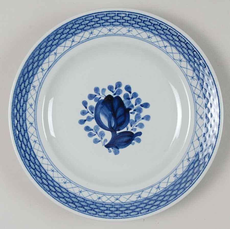 Tranquebar Blue (Rim, Wide Lattice Band) Bread & Butter Plate by Royal Copenhagen-1